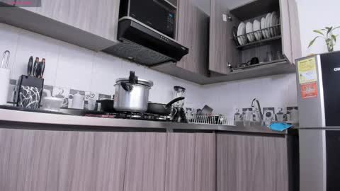 Damian and Daniel online show from April 22, 2:44 pm