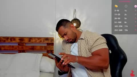 Snapshot of connor_jackson1 chatting on October 10, 1:21 am Connor Jackson online show from October 10, 1:21 am