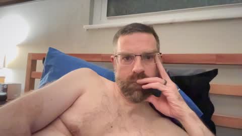 Snapshot of consexual chatting on January 27, 3:47 am consexual online show from January 27, 3:47 am