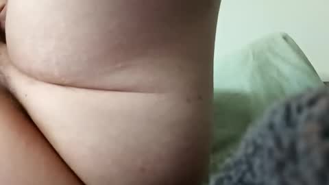 Snapshot of cook135710 chatting on December 20, 6:24 pm Mount N Drew online show from December 20, 6:24 pm