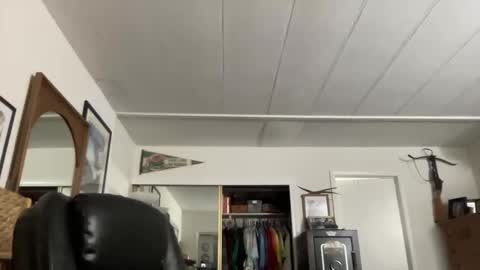 cookoosnest online show from November 23, 5:18 am