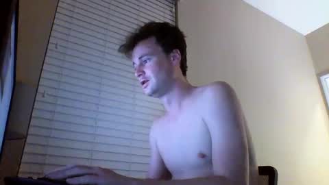 cooldude122222 online show from February 2, 4:59 am