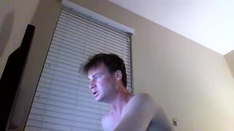 cooldude122222 online show from February 17, 2:31 am