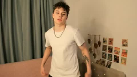 Henry online show from March 9, 8:25 pm