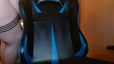 cosmicjones88 online show from December 31, 8:12 pm