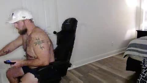 countrystrong35 online show from November 14, 5:03 pm