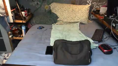 cracker789 online show from December 11, 1:22 pm