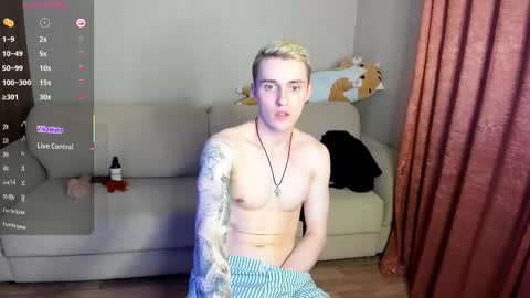 Snapshot of crazybottom99 chatting on March 11, 5:46 pm Alex online show from March 11, 5:46 pm