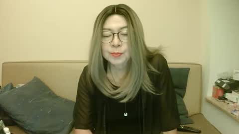 Snapshot of crazychika chatting on October 3, 6:02 pm Kelly   online show from October 3, 6:02 pm