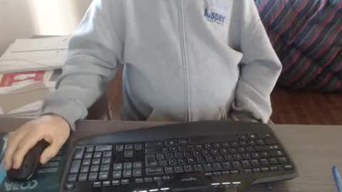 Snapshot of creamormilk chatting on October 1, 6:01 pm Creamormilk online show from October 1, 6:01 pm