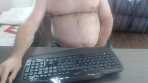 Creamormilk online show from November 19, 2:50 pm