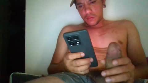 criollojose21274471 online show from October 17, 10:25 pm