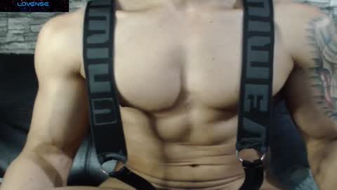 Snapshot of cris_angel01 chatting on February 7, 4:27 am Cris online show from February 7, 4:27 am