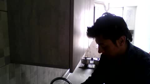 cris_master_ online show from October 19, 6:11 pm