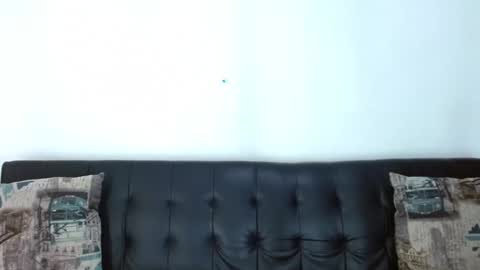 Snapshot of cristian_disick chatting on January 2, 10:37 am cristian_disick online show from January 2, 10:37 am
