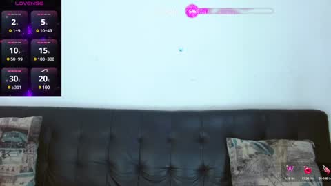 Snapshot of cristian_disick chatting on February 7, 10:40 am cristian_disick online show from February 7, 10:40 am