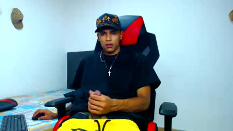 cristian online show from April 15, 7:52 am