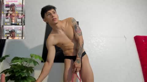 Snapshot of cristopher23_ chatting on January 11, 7:59 pm cristopher23 online show from January 11, 7:59 pm