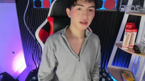 Cristopher  online show from April 22, 8:46 pm