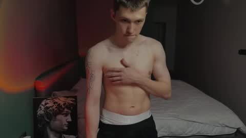 cronck52 online show from February 7, 9:53 pm