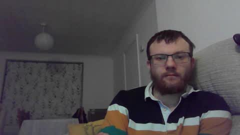 Snapshot of cropper4fun chatting on January 6, 8:18 pm Cropper online show from January 6, 8:18 pm