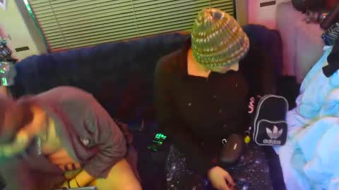 HornyFckerPhx online show from December 30, 5:37 am