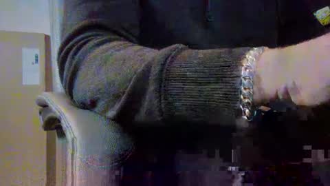 Snapshot of cum_gun_19 chatting on October 7, 7:34 am cum gun online show from October 7, 7:34 am