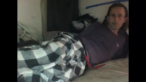 Snapshot of cumslutboi27 chatting on January 17, 11:44 pm cumslutboi27 online show from January 17, 11:44 pm