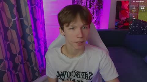 cumte_boy online show from June 8, 4:35 am