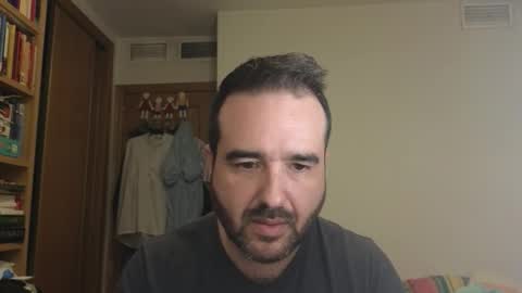 Snapshot of curiosillo1983 chatting on October 18, 5:40 pm curiosillo1983 online show from October 18, 5:40 pm