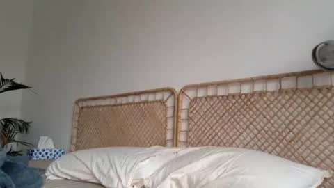 curiousnesssssss online show from April 15, 5:57 pm