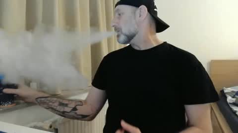 Curman85 online show from December 17, 12:34 am