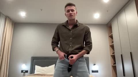 cute_skywalker online show from November 5, 5:15 pm