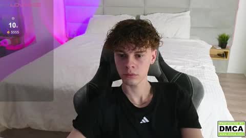 Thomas -  online show from March 11, 7:25 pm