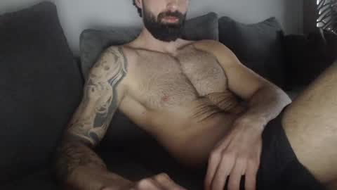 cuteeboy online show from April 24, 4:42 pm