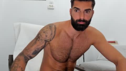 Snapshot of cuteeboy chatting on September 24, 3:43 pm cuteeboy online show from September 24, 3:43 pm