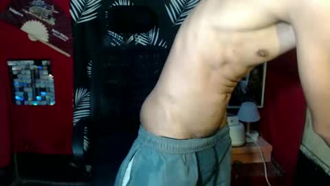 Snapshot of cutie_mico chatting on January 4, 7:34 pm cutie_mico online show from January 4, 7:34 pm