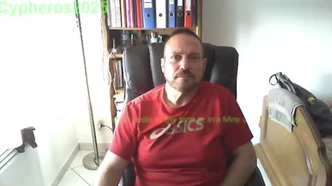 Snapshot of cypheros2025 chatting on February 19, 10:01 am Chris online show from February 19, 10:01 am