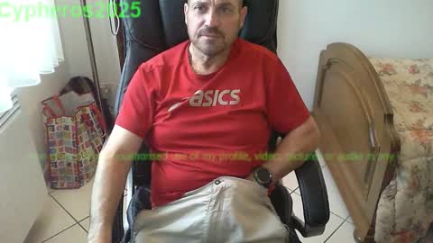 Snapshot of cypheros2025 chatting on October 9, 4:45 pm Chris online show from October 9, 4:45 pm