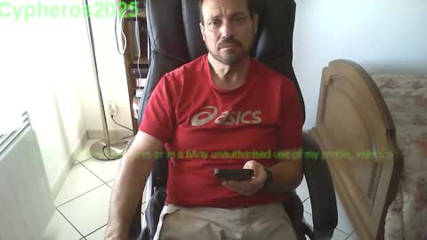 Snapshot of cypheros2025 chatting on October 2, 9:35 am Chris online show from October 2, 9:35 am