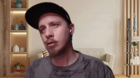 Snapshot of dabbydaddy25 chatting on October 20, 10:30 am dabbydaddy25 online show from October 20, 10:30 am