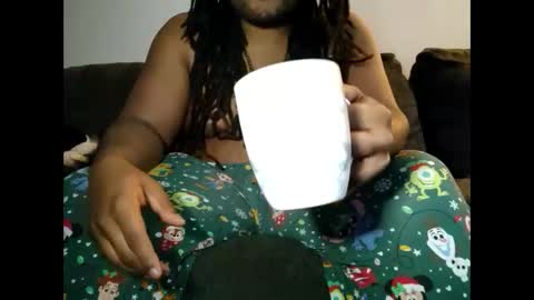 Snapshot of daboss233 chatting on March 10, 1:32 pm Saucy papi online show from March 10, 1:32 pm