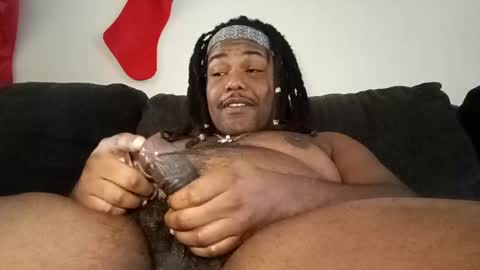 Snapshot of daboss233 chatting on December 3, 3:22 pm Saucy papi online show from December 3, 3:22 pm