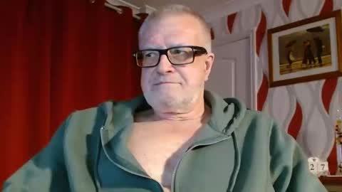 Brian ... online show from April 27, 8:03 pm