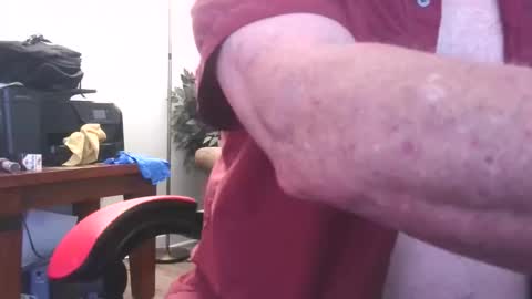 daddydave6400 online show from April 12, 3:35 pm