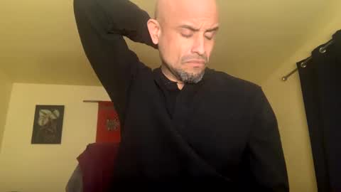 Snapshot of daddyway2happy chatting on February 20, 7:34 am Let Me IRL online show from February 20, 7:34 am