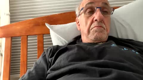 daddyweis online show from April 15, 2:22 am