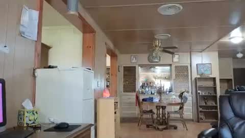 dakit online show from April 26, 3:09 pm