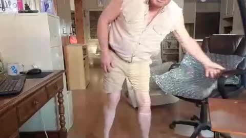 dakit online show from April 24, 1:57 pm