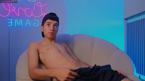 Dallen Grant online show from December 15, 12:24 pm